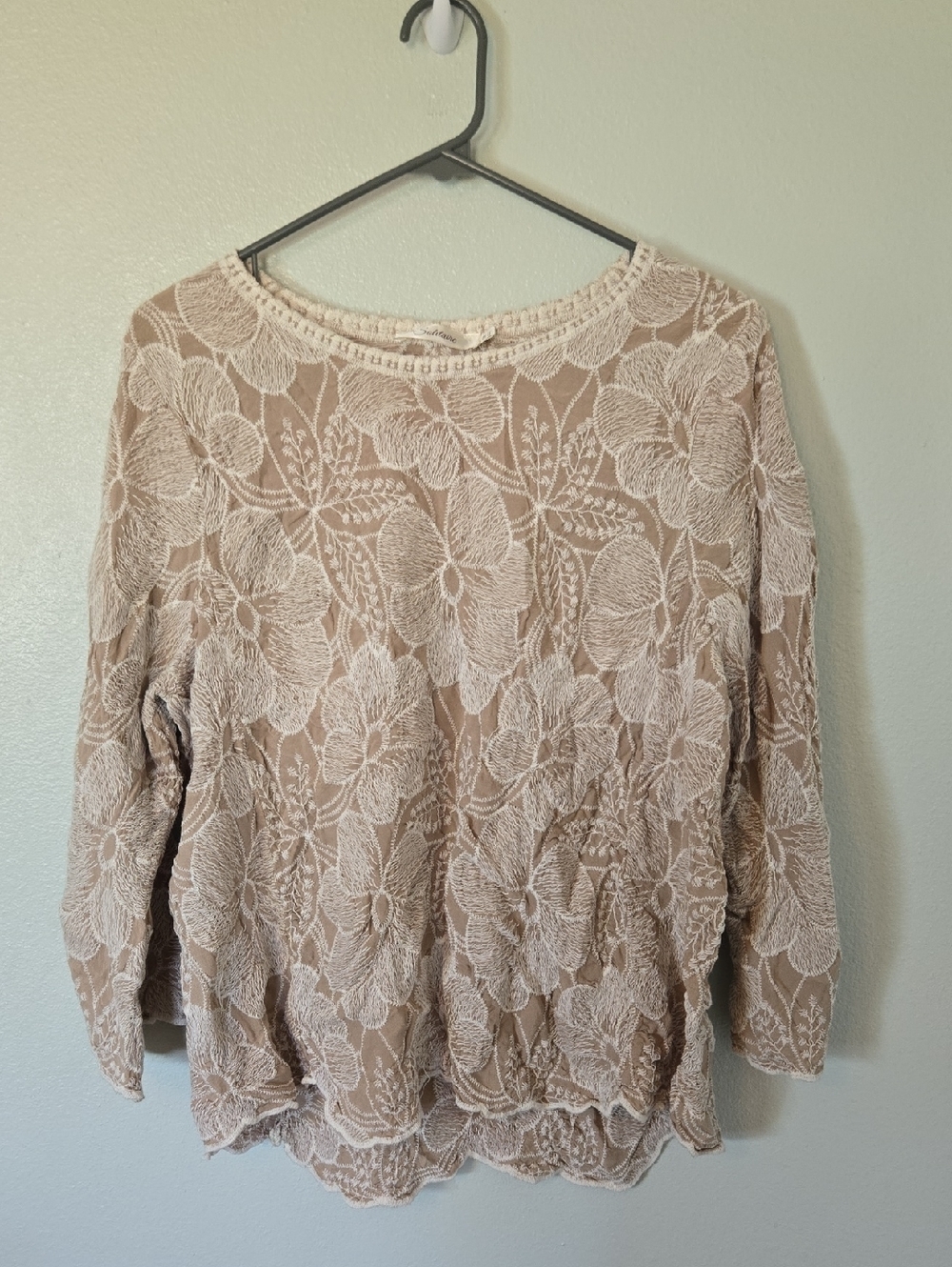 Solitaire | Tan Floral Embroidered Bell Sleeve Top Size 1X